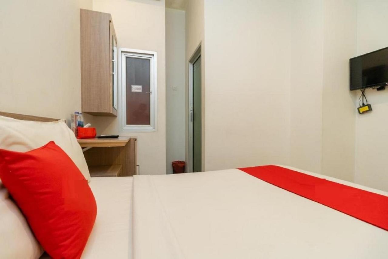 Hotel Domino Palembang Kültér fotó